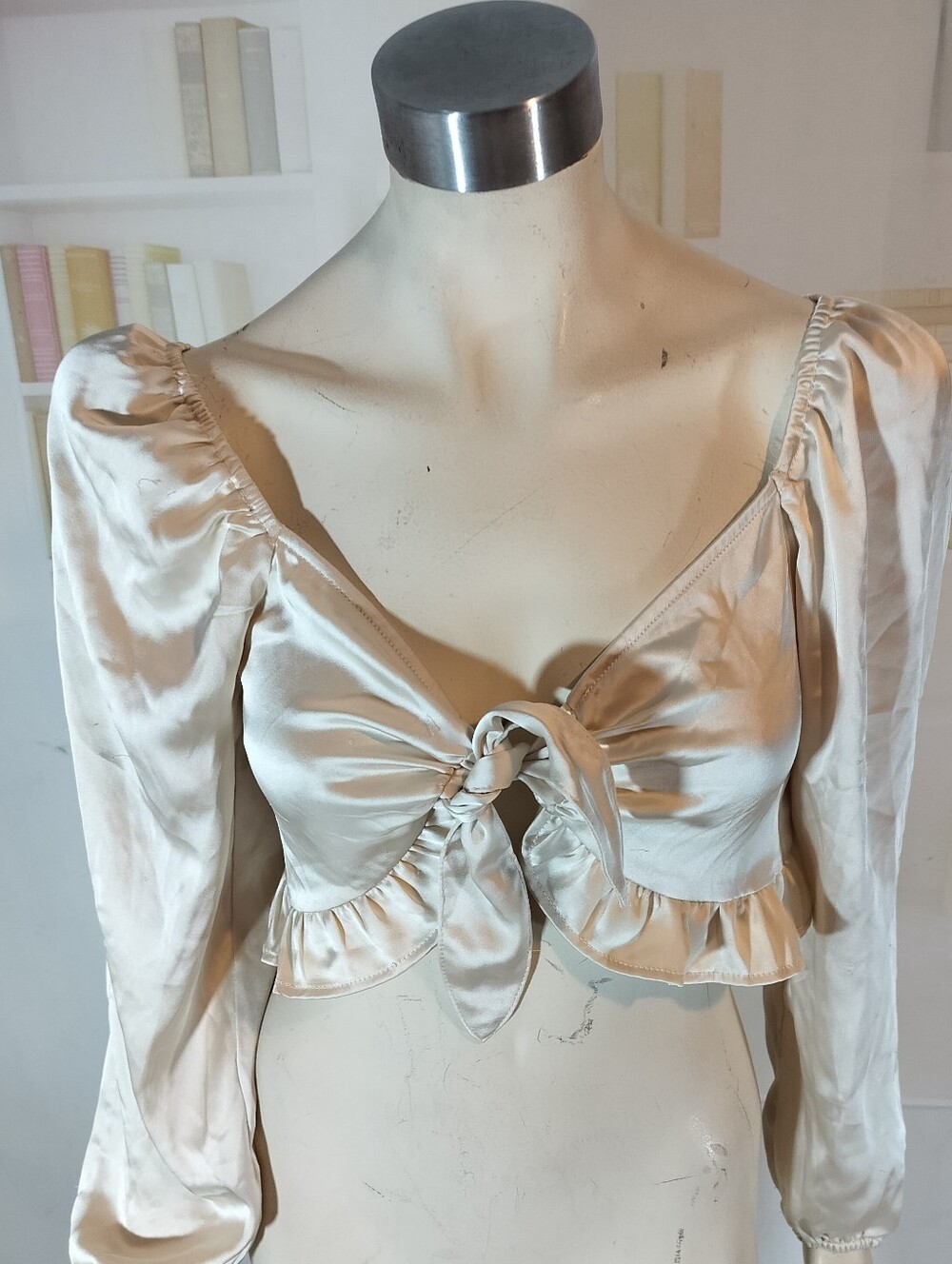 Forever 21 Ivory Satin Tie-Front Puff Sleeve Crop Top